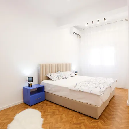 Lucjanos Apartment *